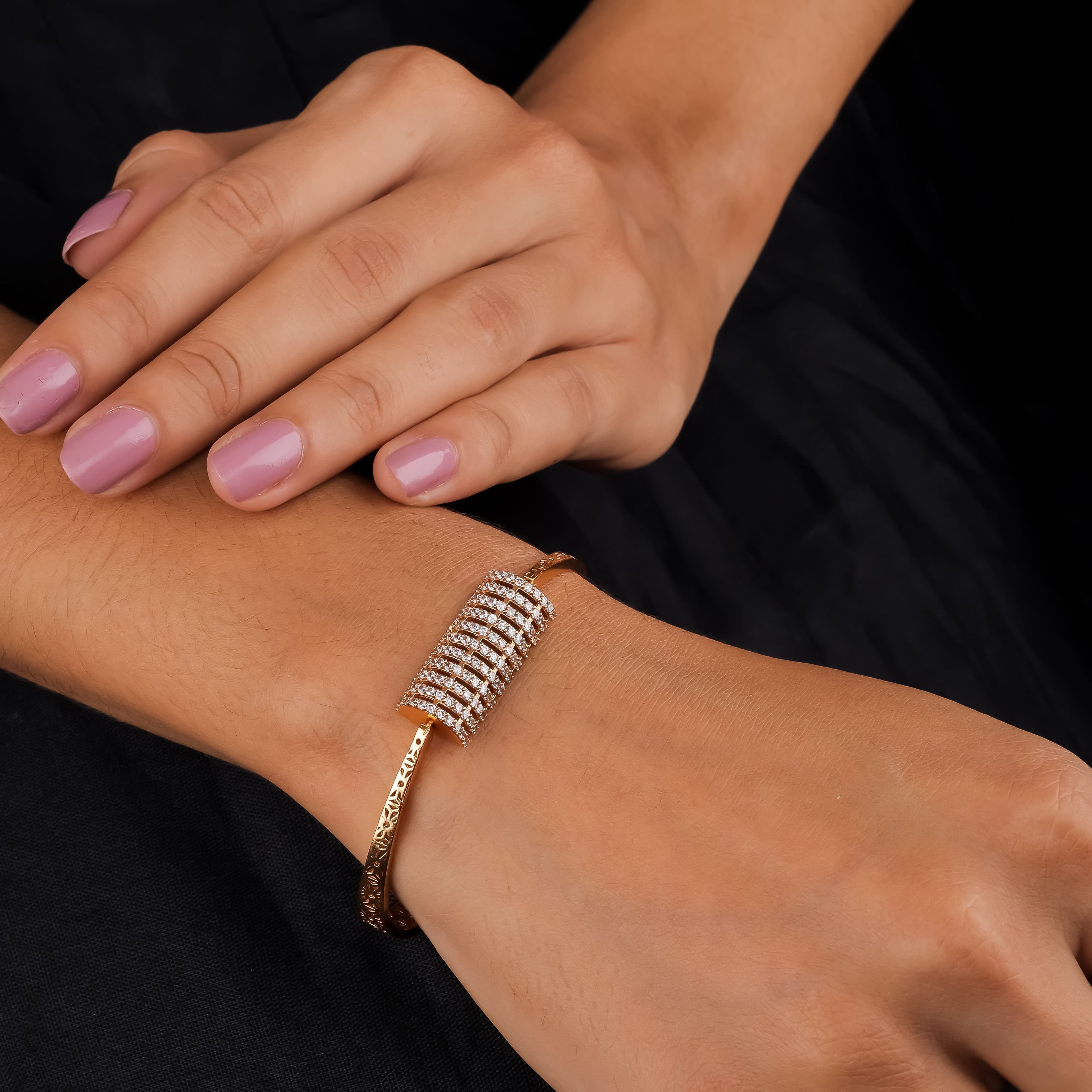 Eira Flow Bracelet