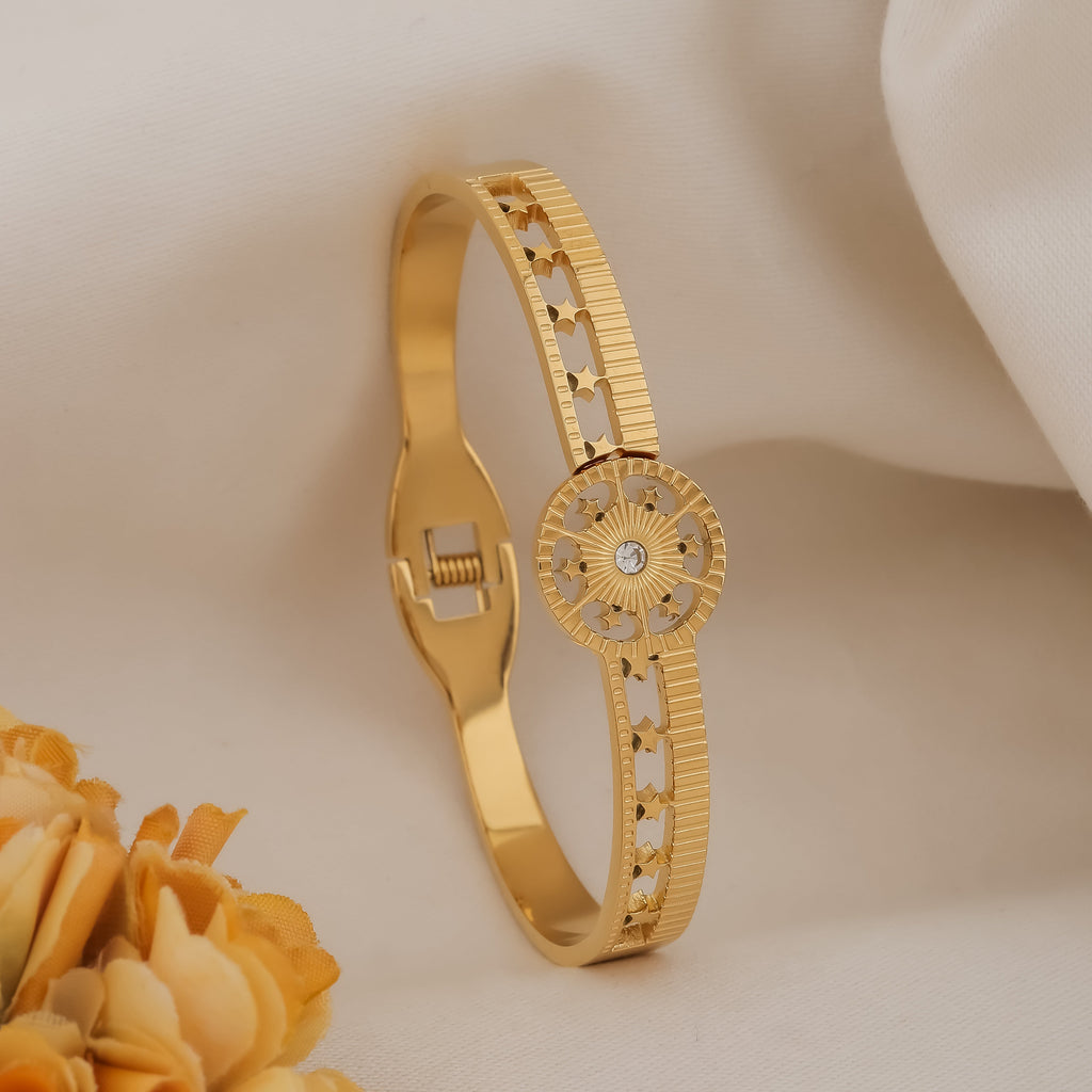 Gilded Spark Bracelet
