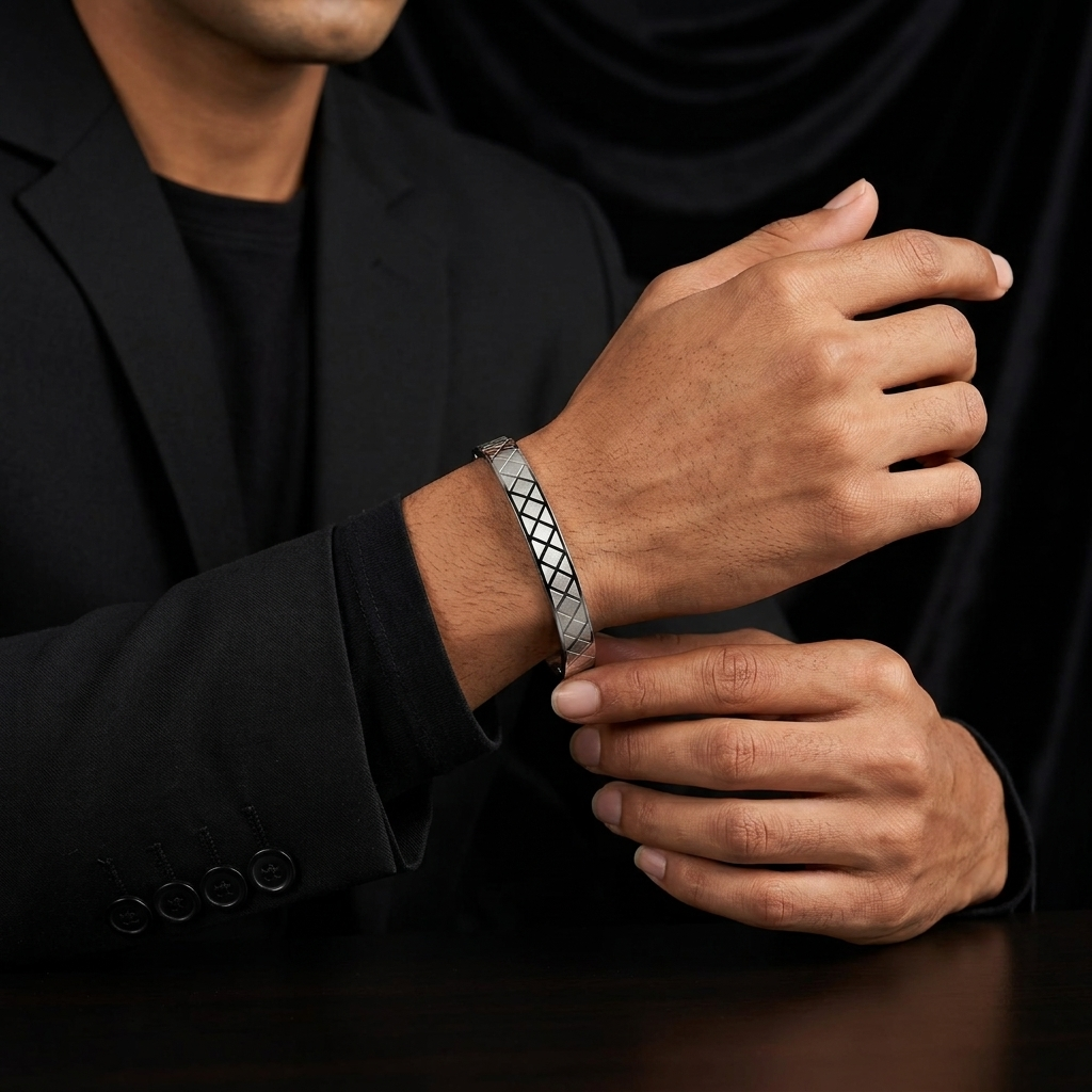 Silver-Tone Geometric Kada Bracelet